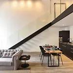Off Triana Apartment